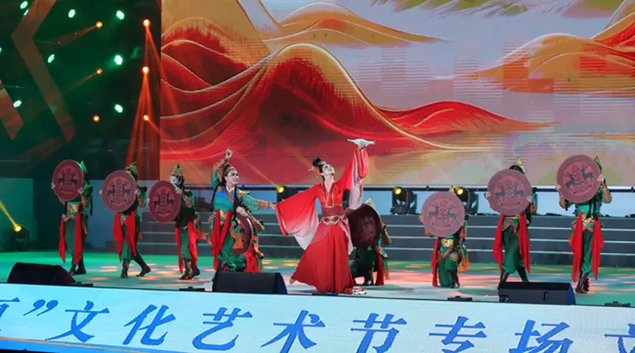 一路向朝阳!朝阳市第二十四届“凌河之夏”文化艺术节启幕