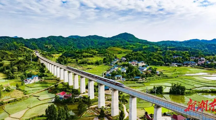 长沙—韶山旅游专列、长沙—张家界环线旅游列车将要开通