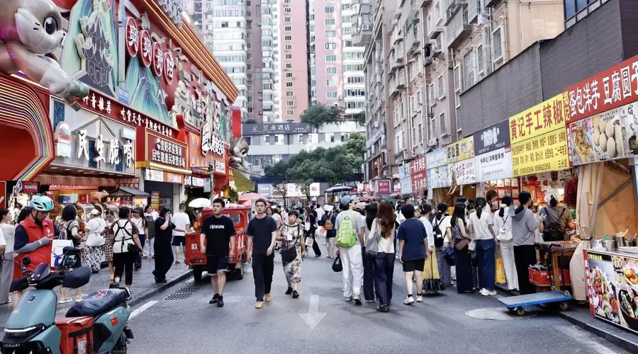 云岩区民生路洋芋小吃销量暴涨 带动12人就业