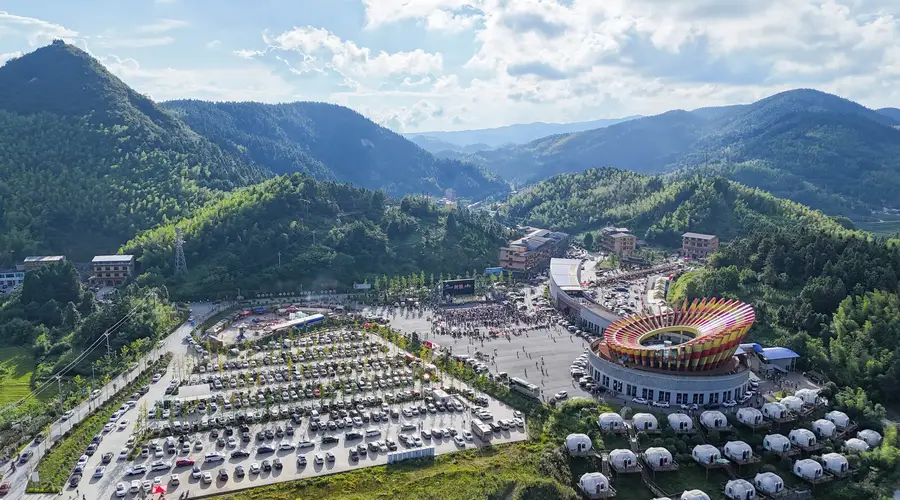 湖南隆回暑期“清凉游” 瑶乡文旅消费迎来高峰