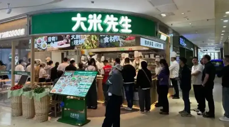 从“排队王”到“关门潮”，称重快餐的泡沫终于破了