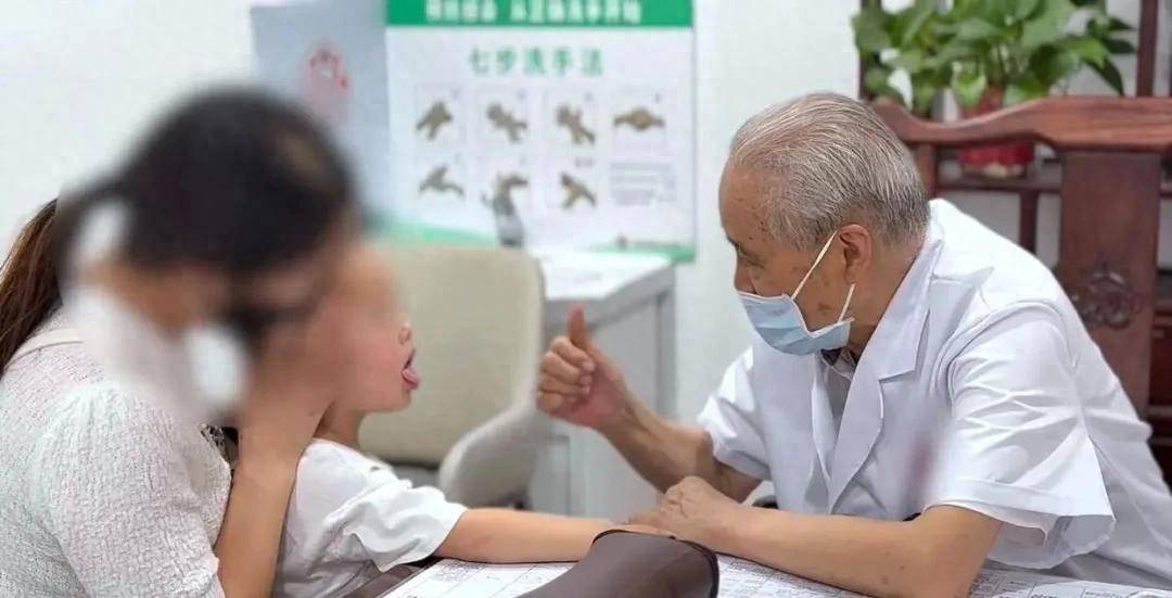 儿科医生：停掉这4类伤脾胃食物，孩子脾胃养好了，身高长得快！