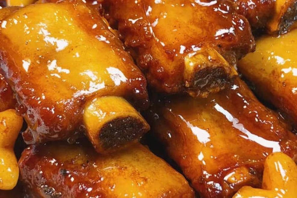 酸甜入味超下饭：风味别致的话梅年糕烧排骨
