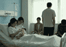 疼了3天终于生了女儿，回到病房老公直接说离了吧，我爸妈都低着头，我抱起孩子发现脚踝上有个胎记不对劲