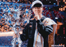 LPL网友吐槽拳头定制T1冠军，韩国媒体嘲讽，可见他们有多害怕faker