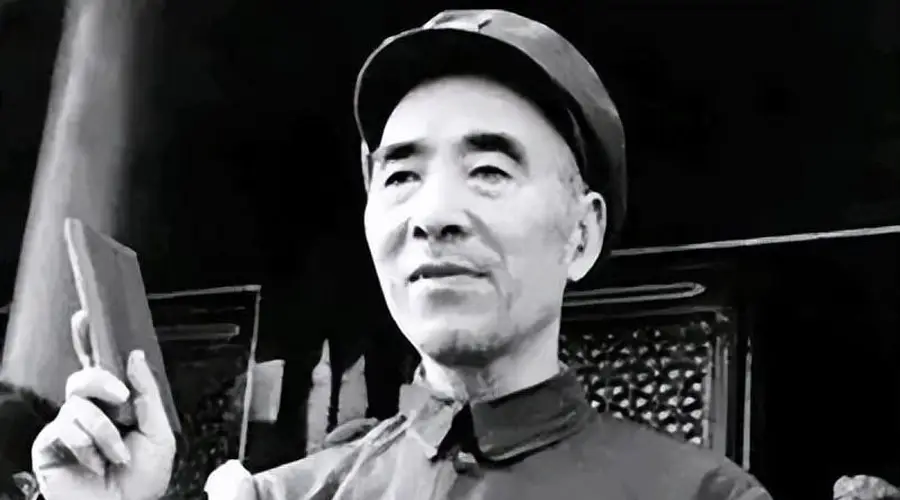 彭德怀庐山被批判，为何一野的将领噤若寒蝉，鸣冤的都是四野的人