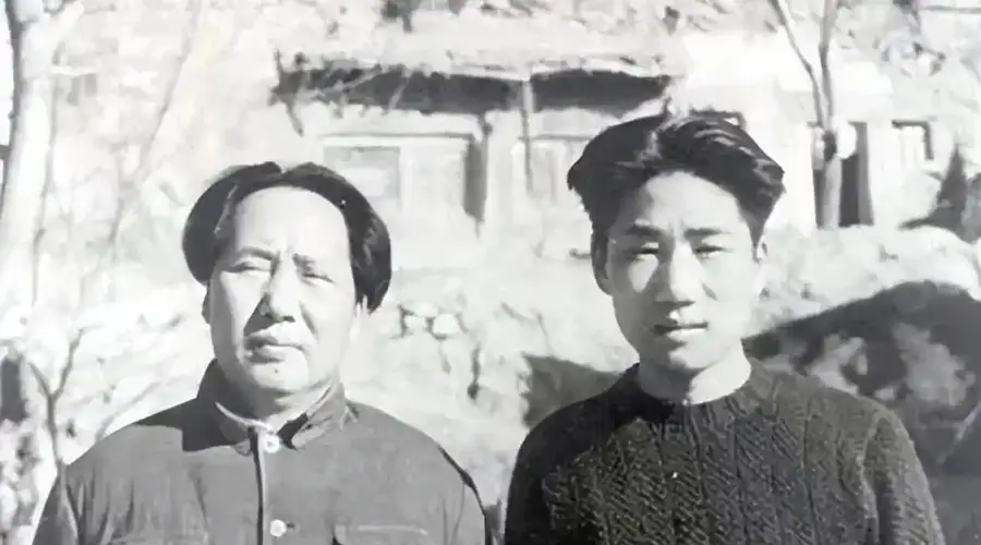 假如毛岸英没牺牲,毛主席是不是会让他接班?历史早已给出了答案