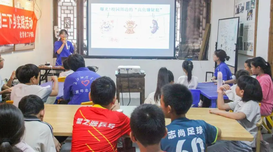 【三下乡】“拒绝三无零食，做自己的健康小卫士”——化学化工学院开展校园食品安全科普课堂