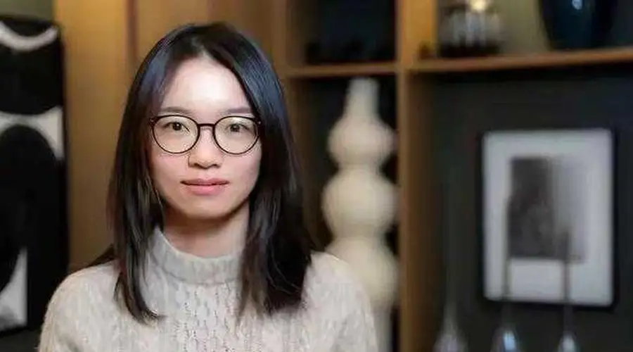 北大数学系普通生王虹坦言曾挣扎求生 2025年攻克三维挂谷猜想获菲尔兹奖
