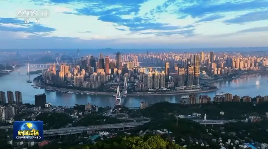 习近平总书记今年强调树立正确政绩观 推进全面从严治党强党兴党