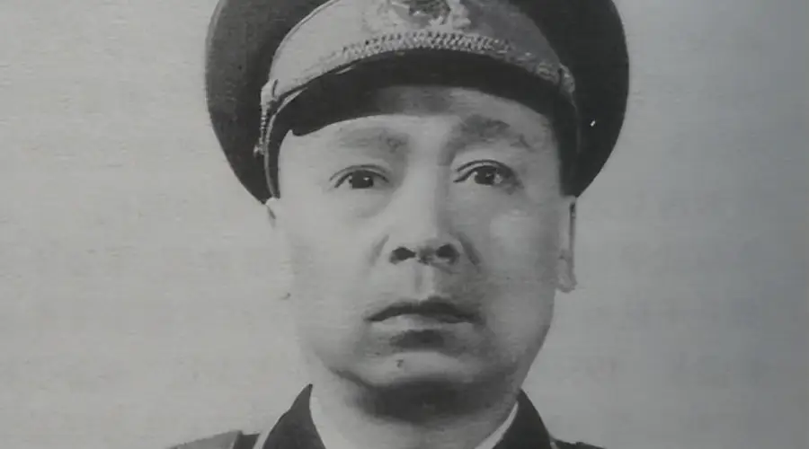 徐向前建国后与两位将军断绝往来 授衔争议见其公私分明原则
