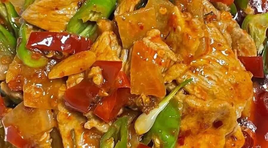 酸辣滑肉：一口入魂的家常下饭神器，厨房小白也能轻松拿捏