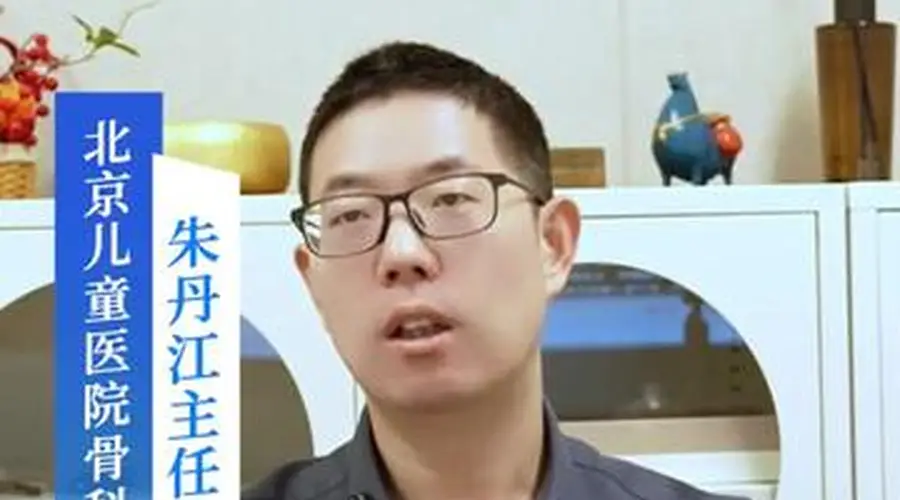 孩子膝盖一活动就异响 家长们要注意及时干预