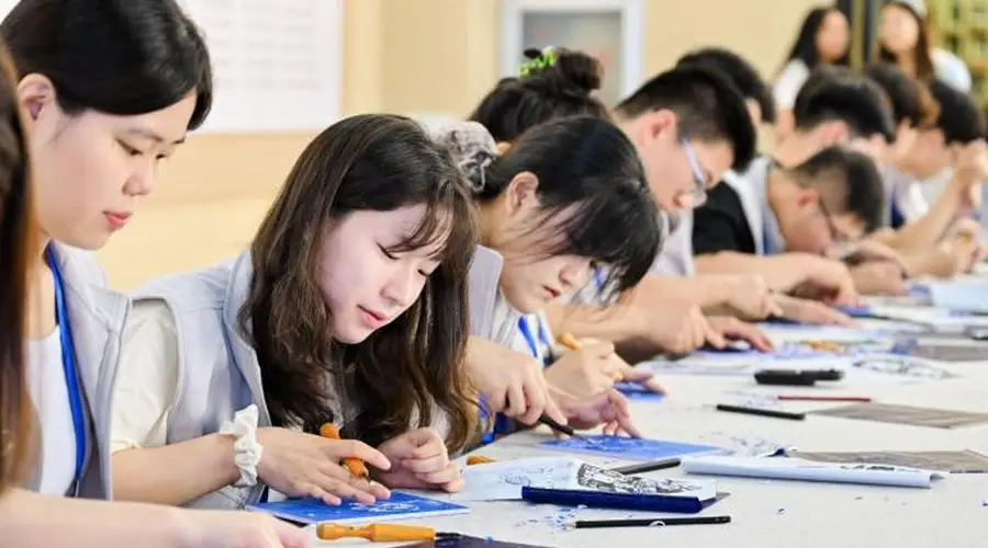 中韩青年玉溪行：非遗为桥通文脉 绿树为证结友谊