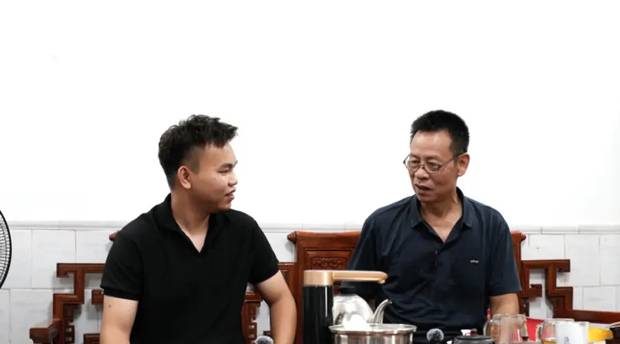 寻韵千年山茶史,对话会长品茶香|我院 “笃志向善” 突击队走访茶叶协会卢会长