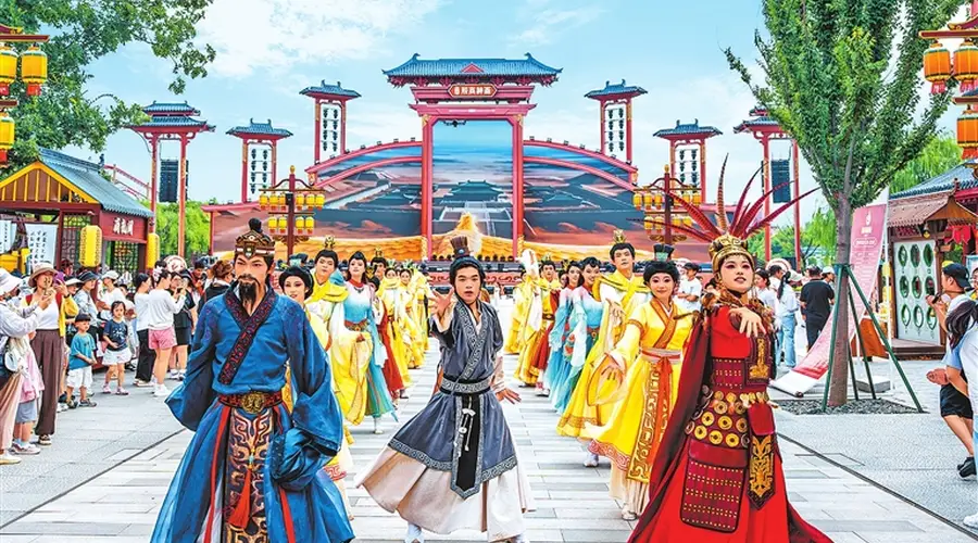 安阳方特开启沉浸式殷商之旅(文脉润城 文旅兴业)