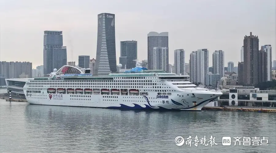 青岛邮轮母港全国首创静态游举办邮轮啤酒节
