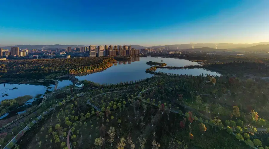 2026彝族火把节向全球发出旅居邀约 楚雄凭四张世界级名片成大湾区康养度假优选地