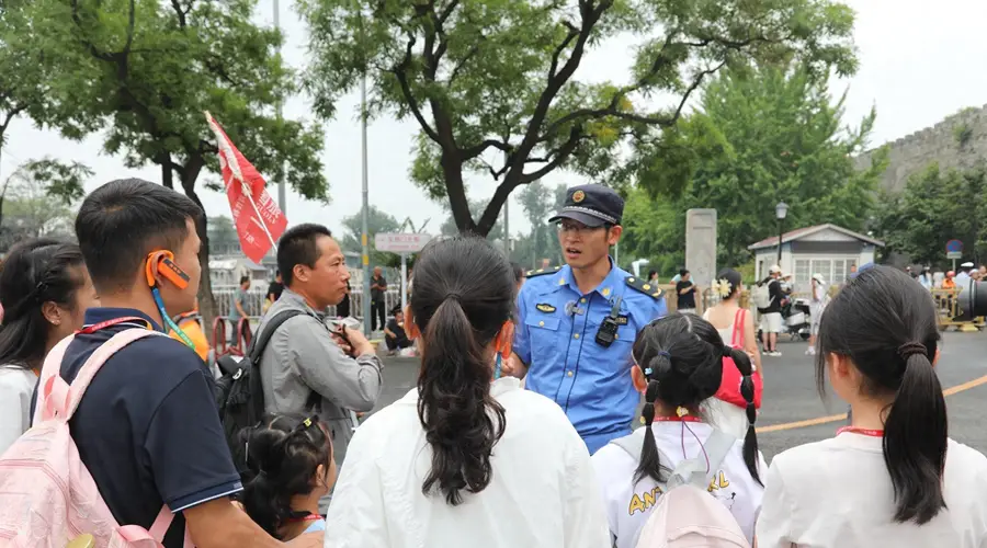 东城暑期旅游专项执法严查拼团导游 提醒游客核实资质防黑导