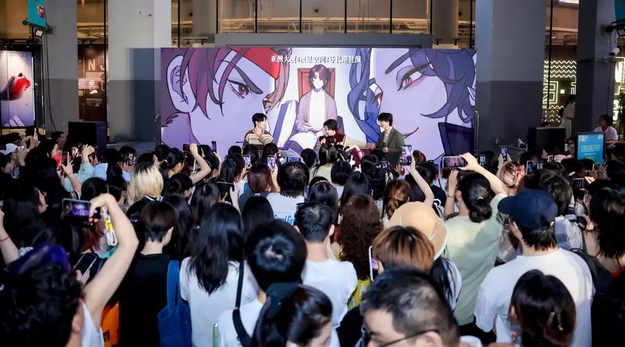 演艺市集夏日热力全开 南京路商圈文旅商联动引爆消费热潮