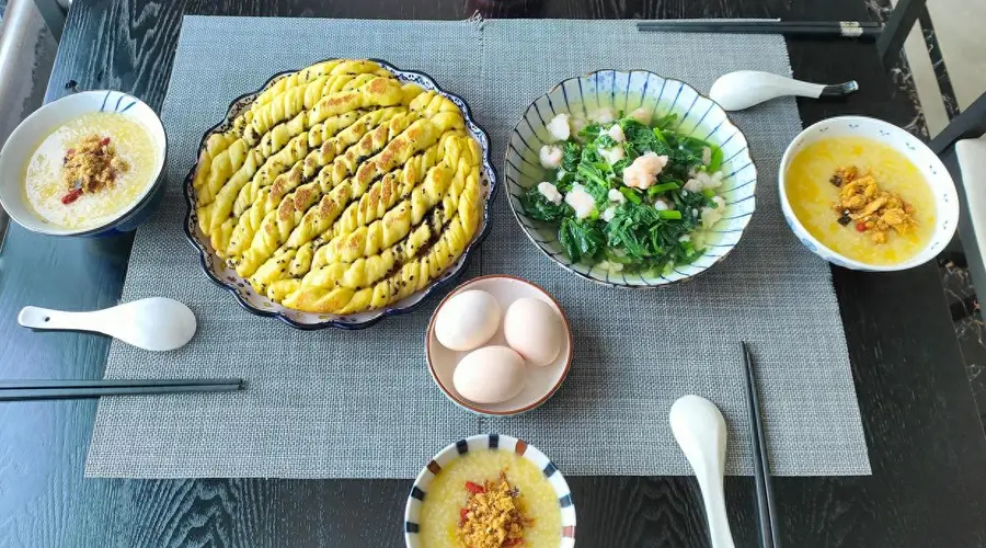 省事，早餐就几样，儿子却直夸：太香了！光盘！