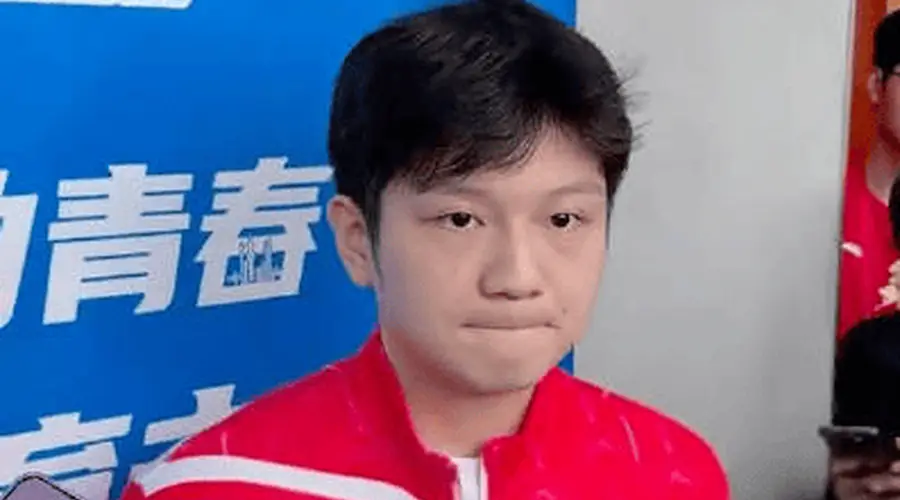 抵达上海,樊振东正式上任,亮相新岗位,薪酬曝光,王励勤期待