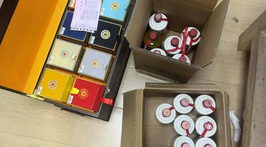 长沙万邦名酒回收商行科普 不同品类名酒回收定价标准差异解析