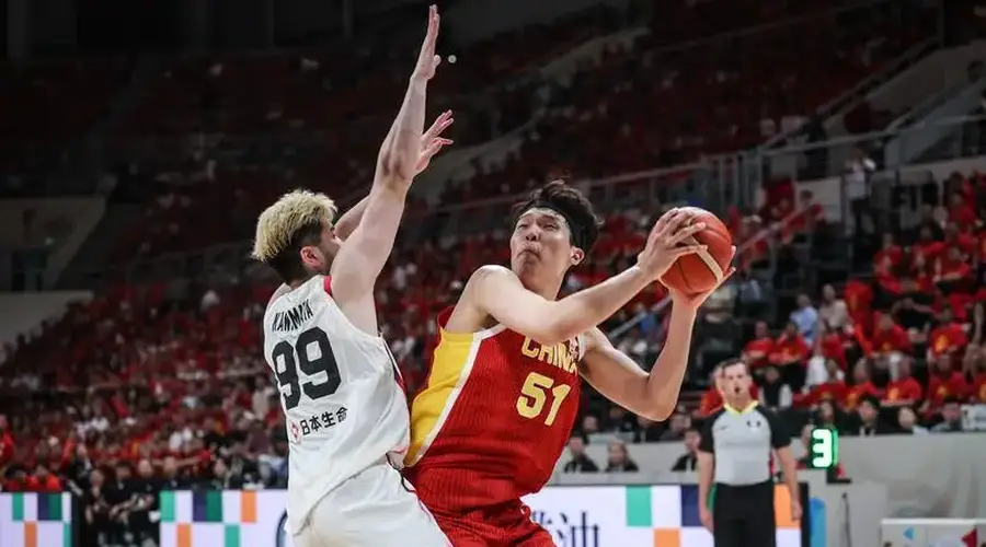 国家队俱乐部双线受挫 杨瀚森职业生涯进入至暗时刻？