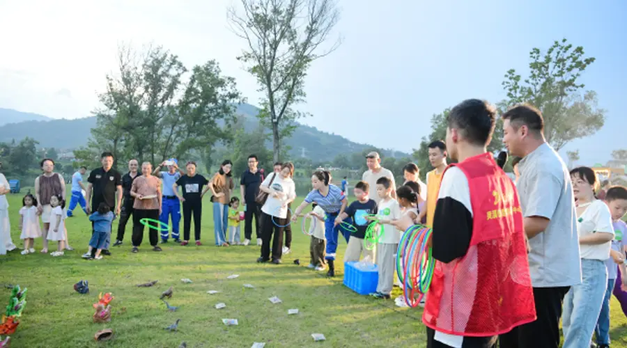百余家庭暑期遛娃“拔草”忙 浙江苍南开启乡村深度游新体验