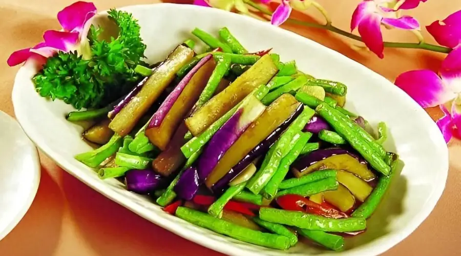 茄子和豇豆的快手炒制法