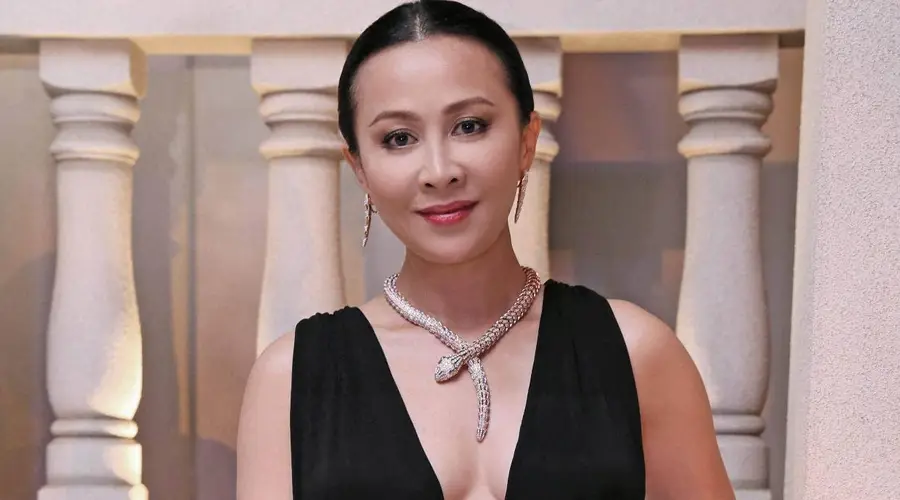 60岁刘嘉玲晒健身照 身材状态引热议