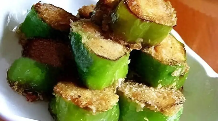 滑嫩豆腐酿尖椒 外酥里嫩解馋又快手
