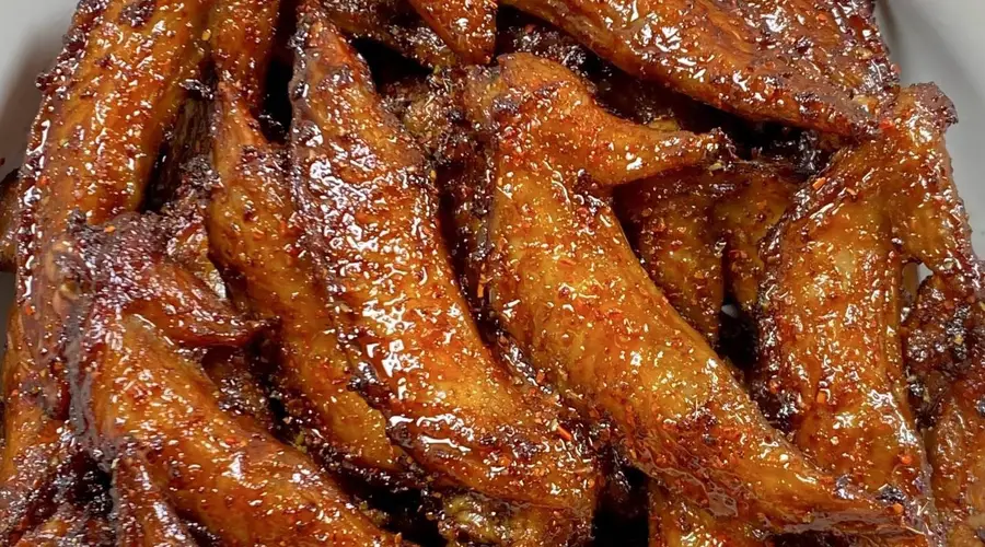 一口入魂的香辣鸡翅尖