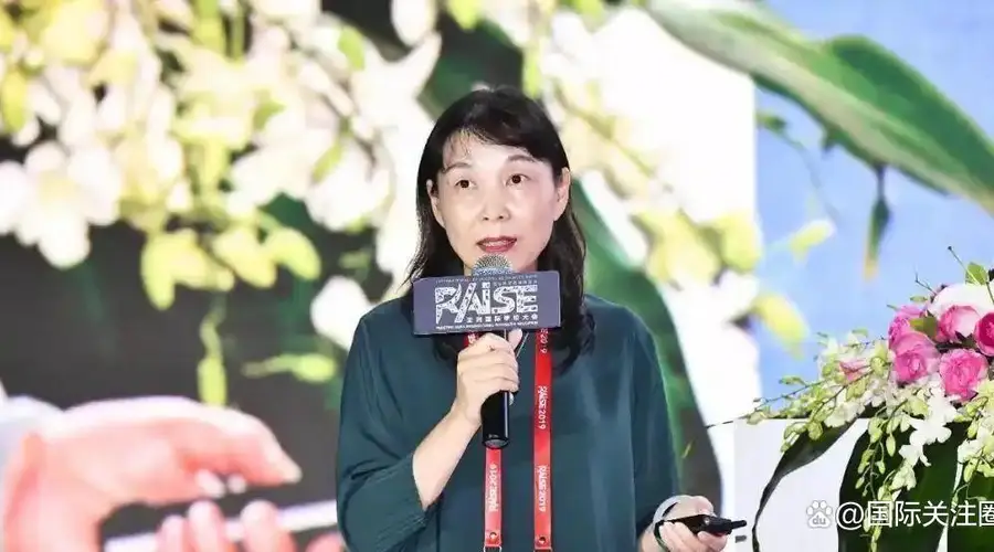 8月5日 杜建英与宗馥莉法庭对峙 娃哈哈家族内斗引热议