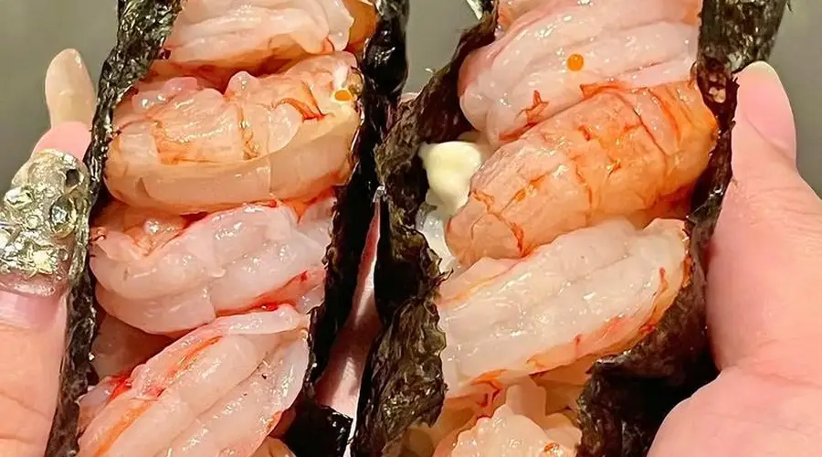 寿司礼仪快读：手握刺身卷类标准吃法