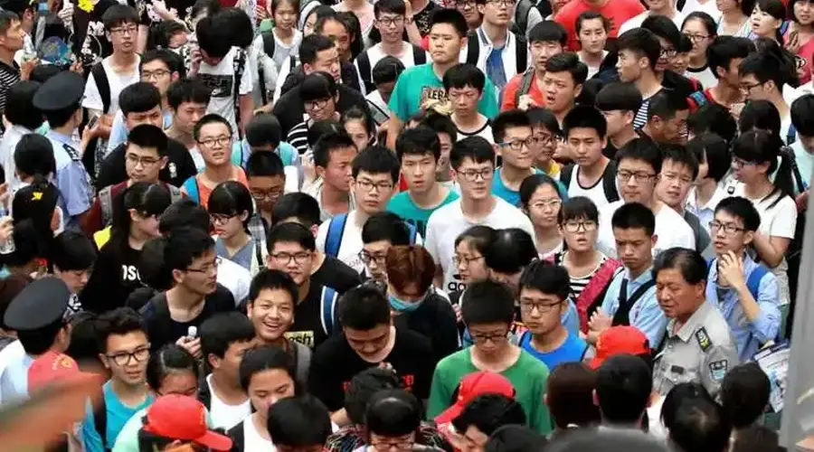139分就能上大学?河南136所高校再次征集志愿,学费最低仅3700