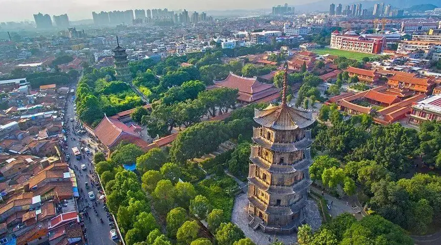 慢旅行回归：当“一个月只去一个地方”开始成为新奢侈