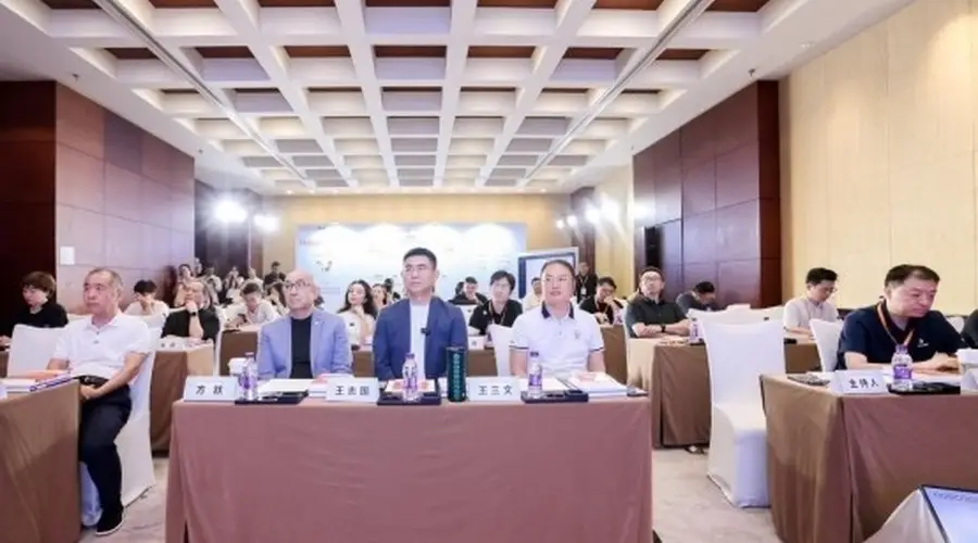 政企学协同发力，酷开AIOS硅基管理拓宽企业AI落地路径