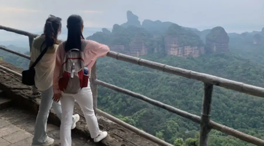 七月游丹霞,云海覆峰峦,朝夕享清欢,暑期专属福利来袭!