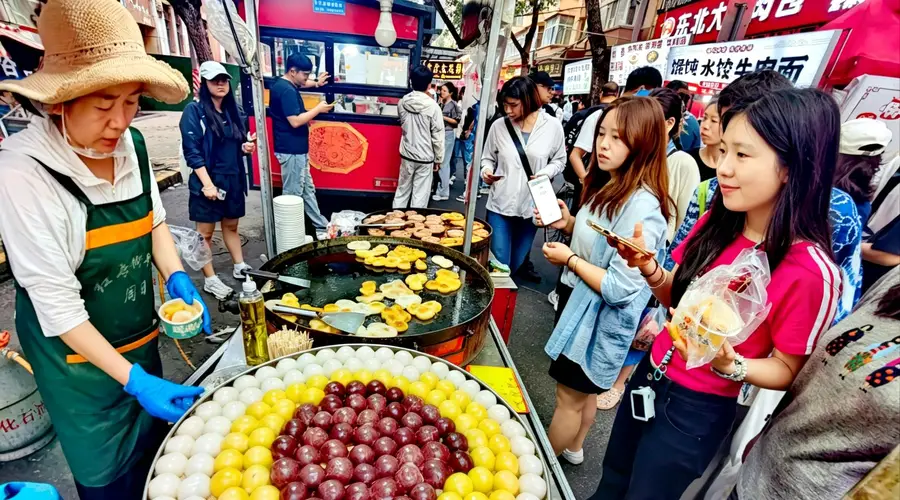 网红早市 游客扎堆