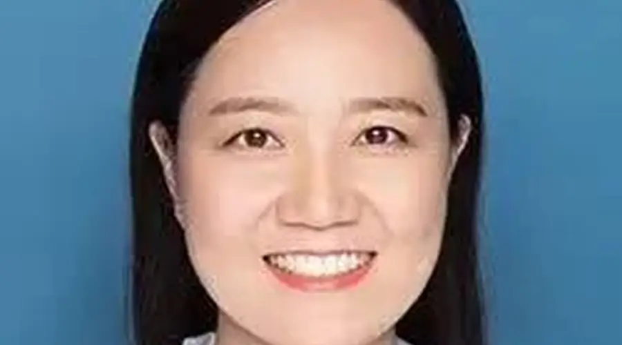 女宝宝私处出现白带,正常吗?