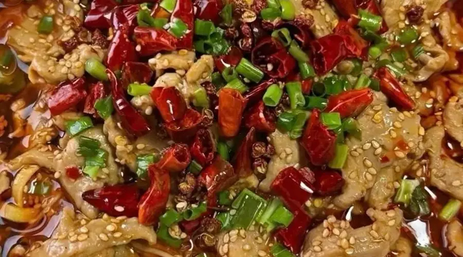 原创经典水煮肉片不用去饭店,掌握底料调配法,肉片鲜嫩香辣够过瘾