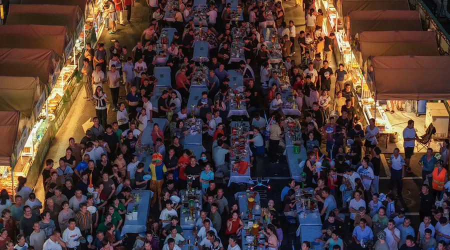 7月24日浙江建德 夏日啤酒节启幕激活夜经济