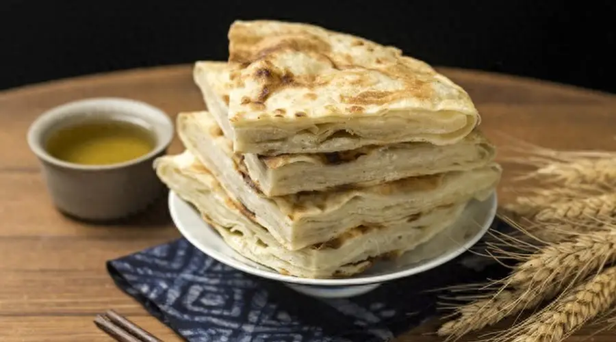 家常葱油饼做法上新 酥软口感秘诀首次公开