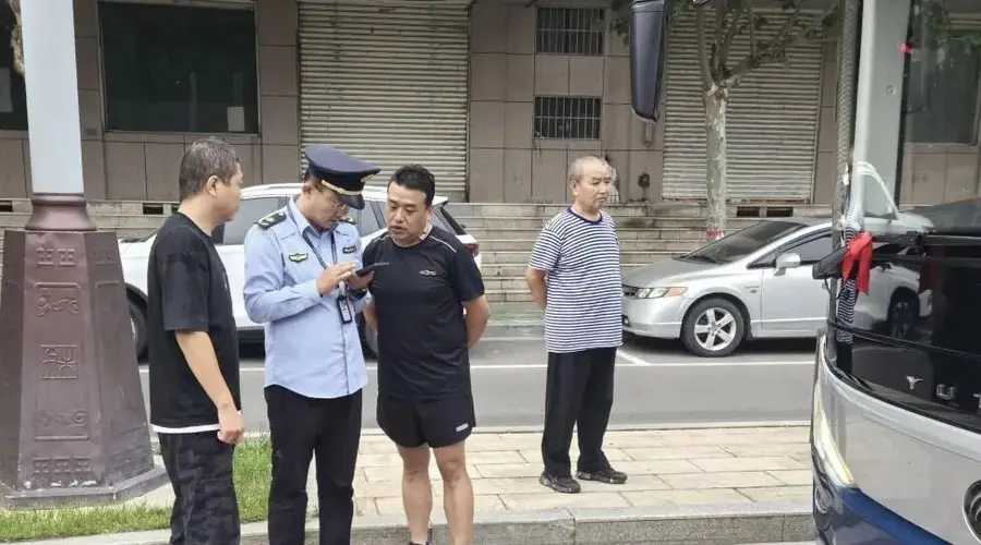 县区动态｜长子县交通运输综合行政执法队重拳整治旅游包车乱象