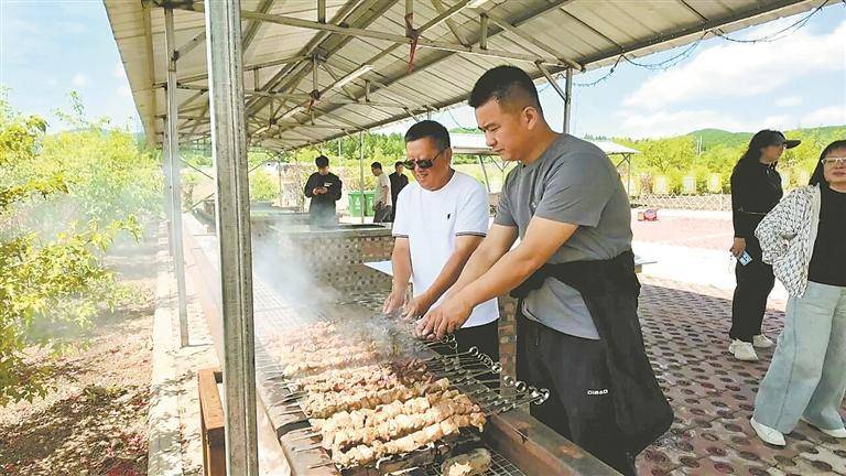 特色民宿带火乡村游