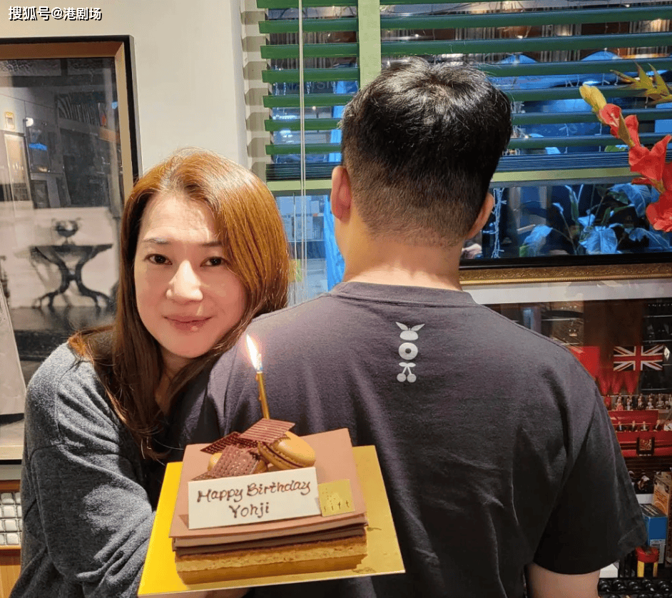 前港姐陈伶俐疑再离婚！突然删老公合照，近年潜心修行