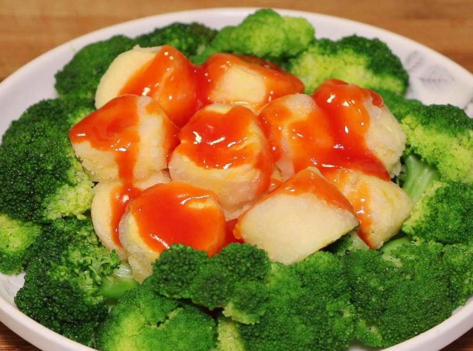 每年春节我必做这菜，外脆里嫩，入口即化，买袋牛奶就能做