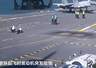 歼-15试飞遇特情距甲板仅4.8米 迟疑0.1秒将坠海
