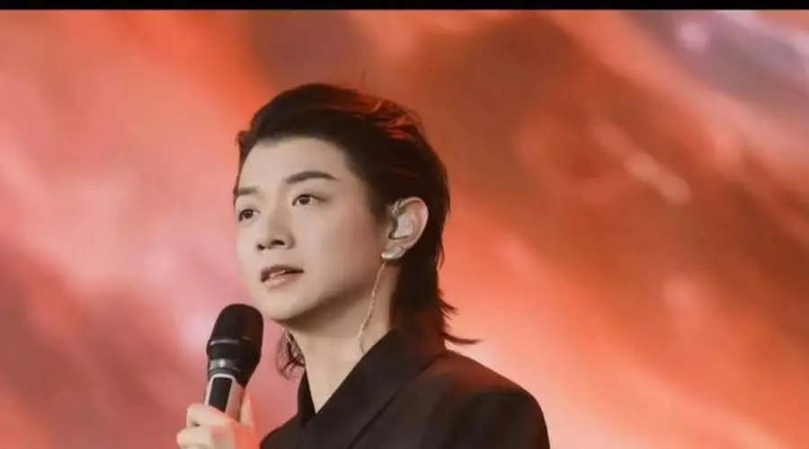 隐忍五年首度发声!陈露详述13年纠葛,青春错付太唏嘘